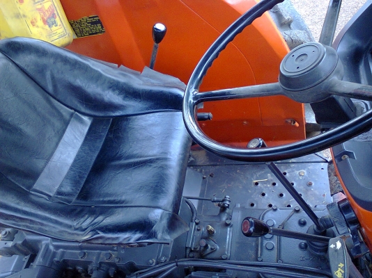 ขายรถไถ คูโบค้า รุ่น M8030 สภาพดีพร้อมใช้งาน  เครื่องไม่เยิ้ม