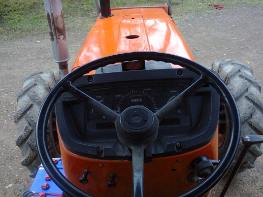 ขายรถไถ คูโบค้า รุ่น M8030 สภาพดีพร้อมใช้งาน  เครื่องไม่เยิ้ม