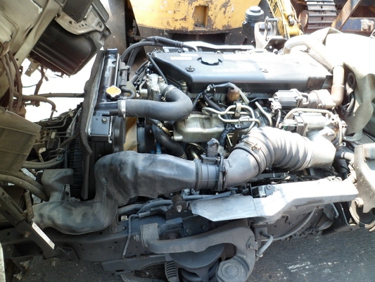 ขายหัวเก๋ง nkr ติดเครื่องยนต์ 4HL1พร้อมเกียร์อุปกรณ์ครบๆ