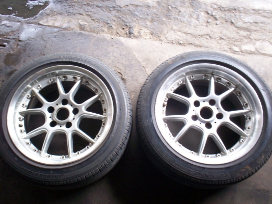 ขายล้อแม็ก 17" ใส่รถ BMW  ซีรี่ 3  รุ่นE36 เหลือวงเดียวครับ 1500บาทติดต่อ0890671028