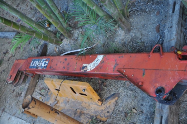 ขาย เครนUNIC2ตัน สภาพสวยเดิมจากญี่ปุ่น อุปกรณ์ครบ 79,000บาทเท่านั้น!!!