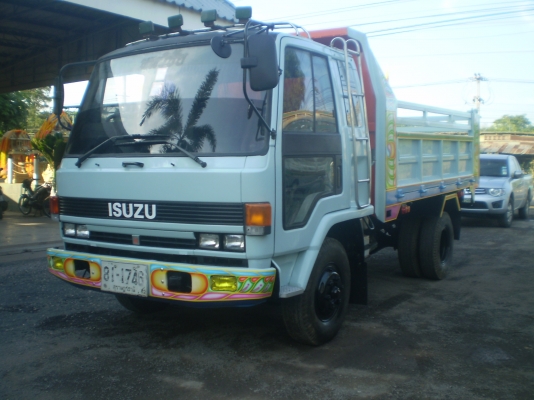 ขายอีซูซุ6ล้อดั้ม 175แรงม้า