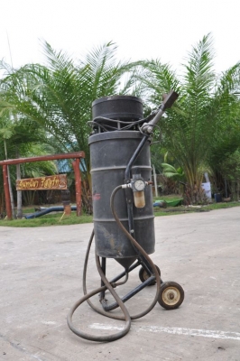 ขาย เครื่องพ่นทราย นอกสถานที่ อุปกรณ์ครบ นำเข้าญี่ปุ่น สภาพสวยเดิม 15,000บาท!!!