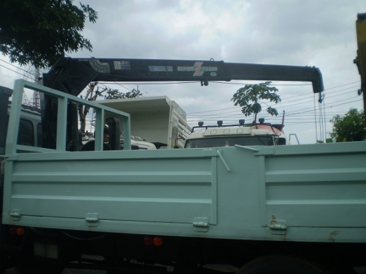 ขาย6ล้อร็อกกี้160แรงม้าติดเครน สภาพพร้อมใช้งาน