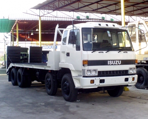 รถบรรทุกพื้นเรียบหางปลา ISUZU 12ล้อ สภาพพร้อมใช้งาน
