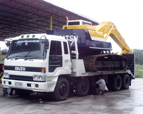 รถบรรทุกพื้นเรียบหางปลา ISUZU 12ล้อ สภาพพร้อมใช้งาน รถบรรทุกพื้นเรียบหางปลา ISUZU 12ล้อ สภาพพร้อมใช้งาน