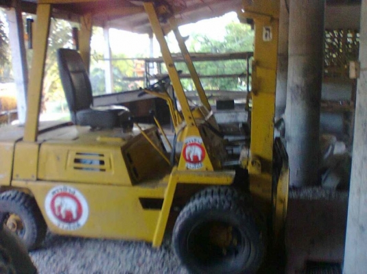 รถฟอร์คลิฟต์  FD 20 - 7     KOMATSU      2 ตัน  สนใจติดต่อ 081 - 6079515