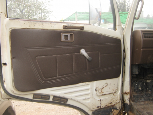 ขายรถ 6 ล้อกลาง HINO KM 777 ขายรถ 6 ล้อกลาง HINO KM 777