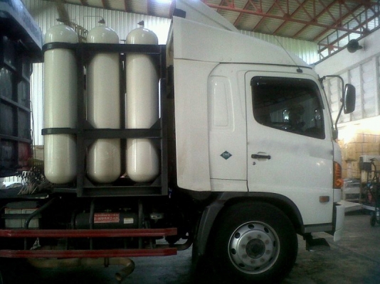 รถฮีโน่ 10 ล้อ  หัวลาก  260 แรงม้า  ปี 53   ( มีขาย 3 คัน )  สนใจติดต่อ 081 - 6079515