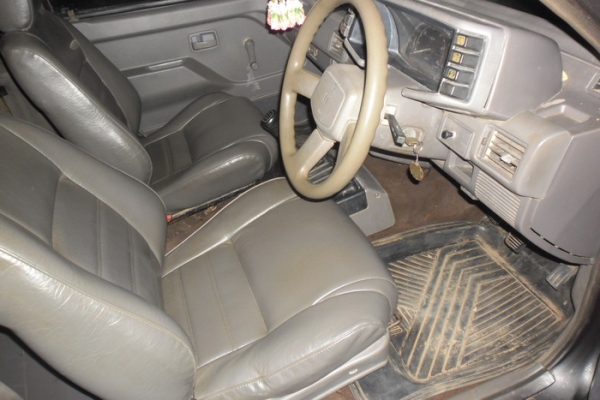 ISUZU TFR มังกรทอง SPACE CAB 2.5 MT ปี 33 รถบ้านสภาพสวยพร้อมใช้งาน เครื่อง 87 แน่นแรงดีประหยัดมาก ภายในเก๋งคอนโซลสวยครบ แอร์เย็น ช่วงล่างคัชซีสวยไม่ผุ ยางสภาพดีพร้อมใช้งาน เอกสารทะเบียนภาษีครบไม่ขาดพร้อมโอน ราคาต่อรองได้ครับ