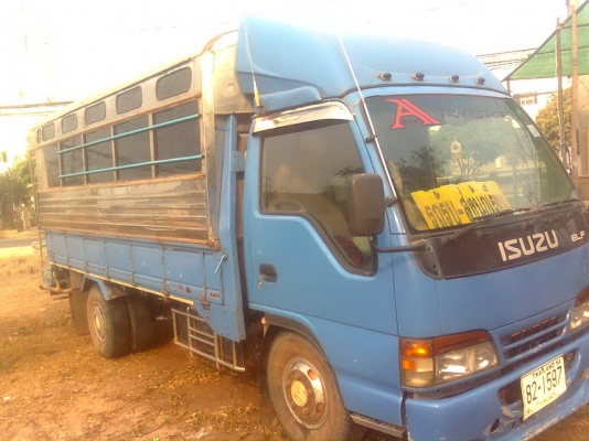 ขายรถบ้าน NKR คุณ ชัุยยะ โทร 0897312515