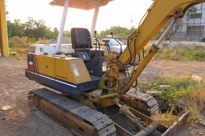 ขายรถแบคโฮ Komatsu Pc 30-5ราคา340000