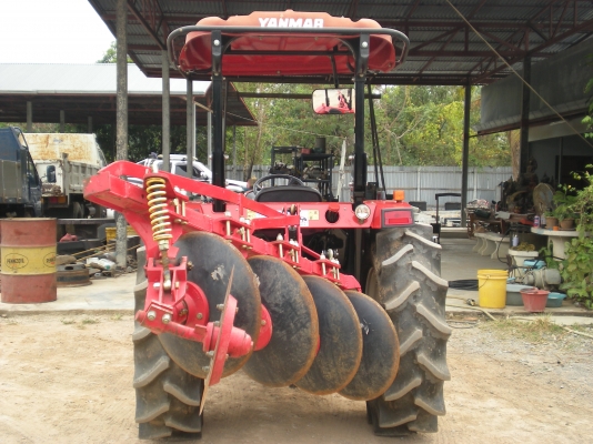 ขายรถไถ ยันร์ม่า 49 แรง 2 เพลา ใชงานได้ 100 กว่า ชั่วโมง สภาพสวย