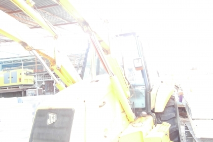 รถ JCB  หน้าตักหลังขุด