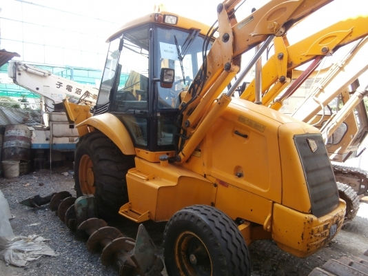 รถ JCB  หน้าตักหลังขุด