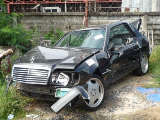 000รับซื้อ ซากรถชน เก๋ง และกระบะ ทั้งไหม่และเก่า