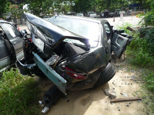 000รับซื้อ ซากรถชน เก๋ง และกระบะ ทั้งไหม่และเก่า