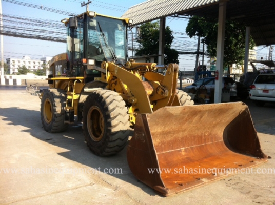 รถตัก CAT 924G บจก.สหสินอีควิปเม้นท์ โทร.081-5851880, 02-5168100-1 www.sahasinequipment.com