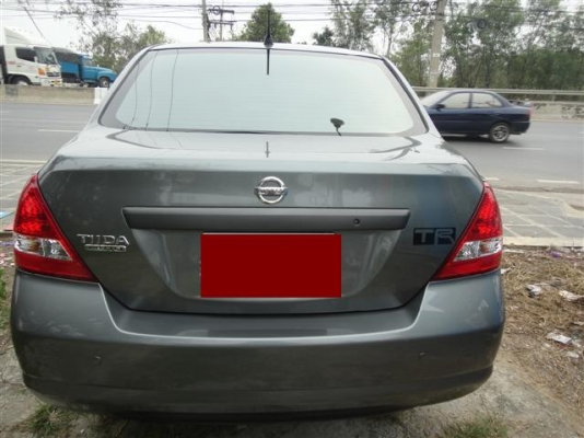 ขาย 2010 NISSAN TIIDA LATIO 1.6 AT สีเทา-ดำ ติดแก๊ส LPG หัวฉีด มือหนึ่ง สวย ประหยัดไมล์ 3 หมื่นโล จัดแนนซ์ได้เต็ม