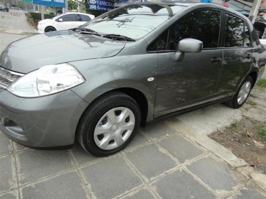 ขาย 2010 NISSAN TIIDA LATIO 1.6 AT สีเทา-ดำ ติดแก๊ส LPG หัวฉีด มือหนึ่ง สวย ประหยัดไมล์ 3 หมื่นโล จัดแนนซ์ได้เต็ม
