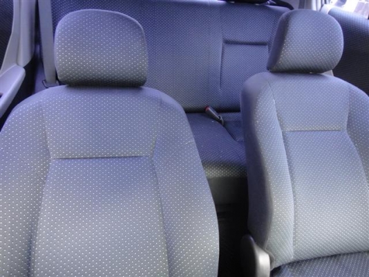 ขาย 2009 TOYOTA YARIS 1.5J AUTO ไมล์ 8 หมื่น สีขาว สวย สภาพดี ใช้งานต่อได้ทันที