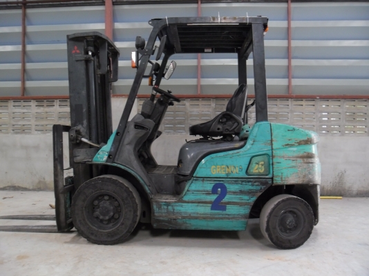 ขายด่วน รถยก MITSUBISHI  grandia FD25 เกียร์ออโต้ เสา3ม.