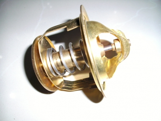 KOMATSU PC200-3,6D105,PART NO. 600-421-6210,THERMOSTAT