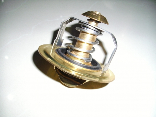 HITACHI EX200-1/2/5,6BD1,6BG, PART NO.1137700700 THERMOSTAT