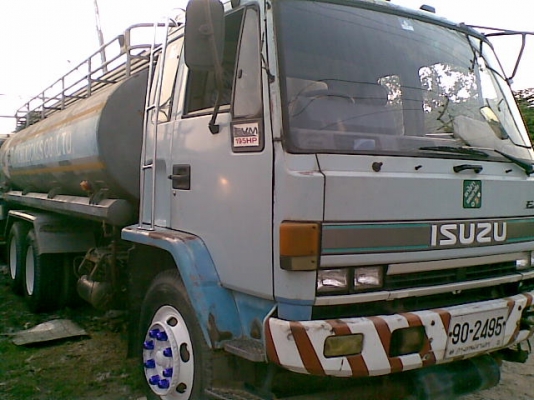 ขาย10ล้ออีซูซุร็อกกี้นางฟ้า