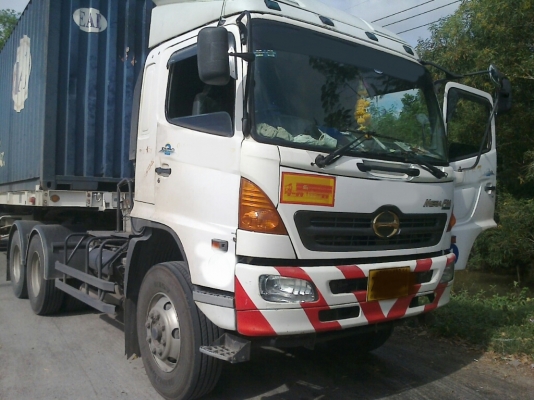 ขายด่วน!! หัวลาก HENO MAGA ปี 48  320แรง  2 เพลา สภาพสวยๆๆค่ะ