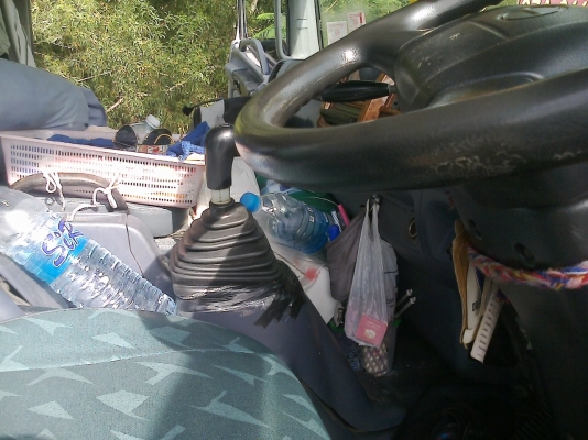 ขายด่วน!! หัวลาก HENO MAGA ปี 48  320แรง  2 เพลา สภาพสวยๆๆค่ะ