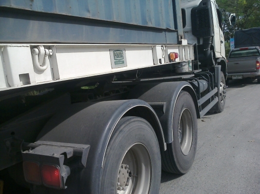 ขายด่วน!! หัวลาก HENO MAGA ปี 48  320แรง  2 เพลา สภาพสวยๆๆค่ะ