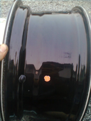 ปรับราคาใหม่ขายแม็ก 6 รู  ขอบ17 ขนาด 7.5 นิ้ว พร้อมน๊อต 24 ตัว ใช้งานมา 6 เดือน  รวม 4 วง