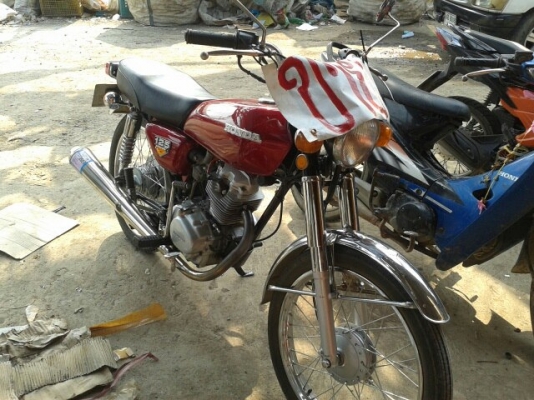 honda cg110 ทำสีไว้ ไม่มีเวลาขับ