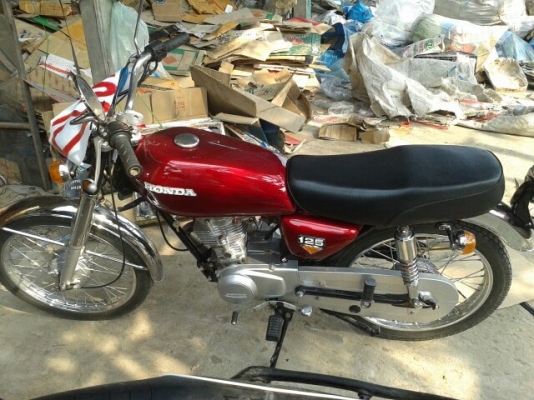 honda cg110 ทำสีไว้ ไม่มีเวลาขับ
