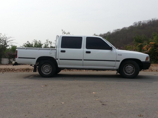 Toyota Hilux mighty X cab 4