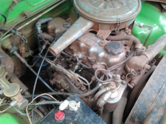 ISUZU KB 2200 Diesel รถบ้านสีเขียวๆบางๆสภาพดีพร้อมใช้งาน เจ้าของใช้รักษา เครื่องแน่นดีประหยัดมาก ภายในเก๋งคอนโซลอยู่ครบ ด้านหลังกระบะมีผุบ้างเล็กน้อย ช่วงล่างคัชซีไม่ผุ ยางสภาพดีพร้อมบรรทุกพร้อมใช้งานได้เลย เอกสารเล่มทะเบียนชุดโอนครบพร้อมโยนเล่ม ราคาต่อรอ