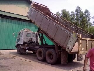 ขายรถรถบรรทุก ISUZU กระบะดัมพ์อลูมีเนียม ร็อกกี้ 175 แรงม้า  สภาพดีพร้อมใช้งาน ราคาต่อรองได้