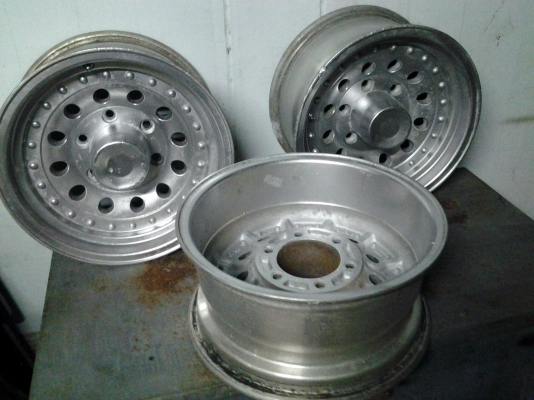 ขาย 1400ครับ