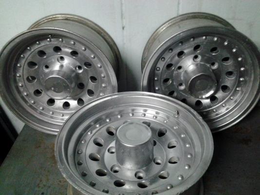 ขาย 1400ครับ