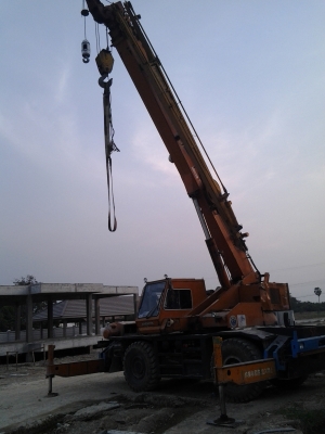 ขายรถเครน 4 ล้อ 25 ตัน KATO Mark 5 ปั๊ม 3 ตอน มีกิ๊ปชักไส้ ขาตรงมีเล่มทะเบียน ขายรถเครน 4 ล้อ 25 ตัน KATO Mark 5 ปั๊ม 3 ตอน มีกิ๊ปชักไส้ ขาตรงมีเล่มทะเบียน