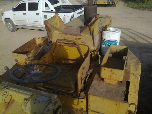 ขาย รถตักล้อยาง CAT922B รถแห้ง เลี้ยวล้อหลัง