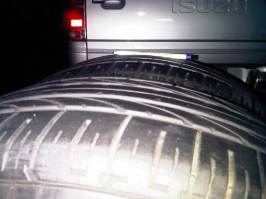 ลดราคาอีก2200ด่วนๆเลยครับขายยาง ปิสโตน265/60/18ปี09  4เส้นสวยๆครับ