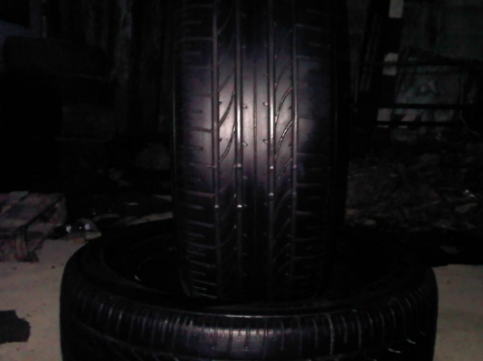 ลดราคาอีก2200ด่วนๆเลยครับขายยาง ปิสโตน265/60/18ปี09  4เส้นสวยๆครับ