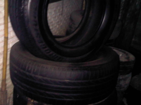 ลดราคาอีก2200ด่วนๆเลยครับขายยาง ปิสโตน265/60/18ปี09  4เส้นสวยๆครับ
