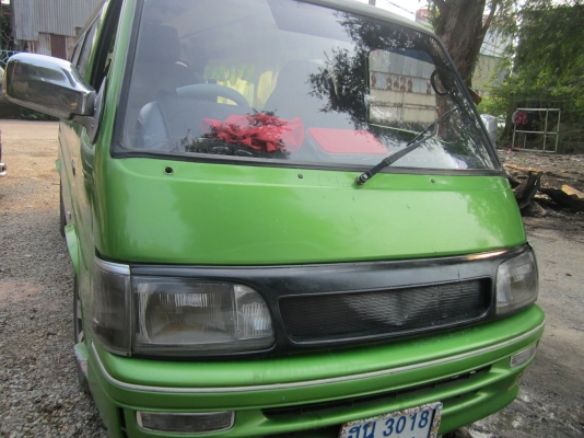 ขายรถตู้หัวจรวดพร้อมใช้ประหยัดน้ำมันติดngvลงเล่ม