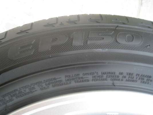 ขายล้อแม็กเดิม Mitsubishi mirage 14"x4.5" 4รู 100 et46 +ยางปี12 (081-3747940)