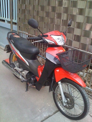 ขายด่วน honda wave 100 u-box ปี49