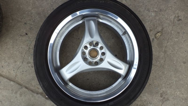 ขายแม็กซ์พร้อมยาง Work Racing ขอบ17 นิ้ว JAPAN 5 รู 114.3 แท้ ทั้งยางทั้งแม็กซ์