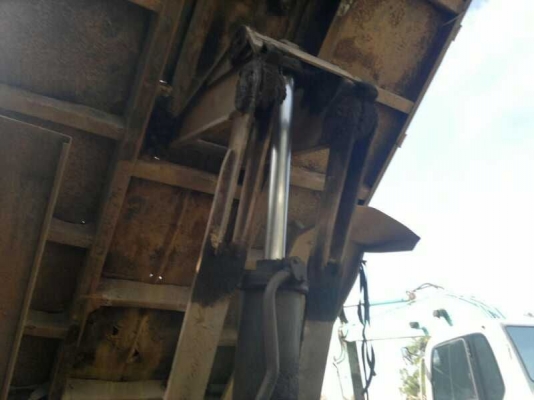 รถฮีโน่ 10 ล้อดั๊ม FM1M 220 แรงม้า  ปี 35   สนใจติดต่อ 081 - 6079515